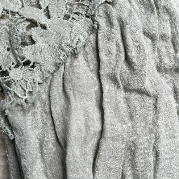 aeom Aqua Lace Trim Button-Up Blouse Sheer Open Back Flowy Bohemian Floral ST14 - Picture 4 of 11